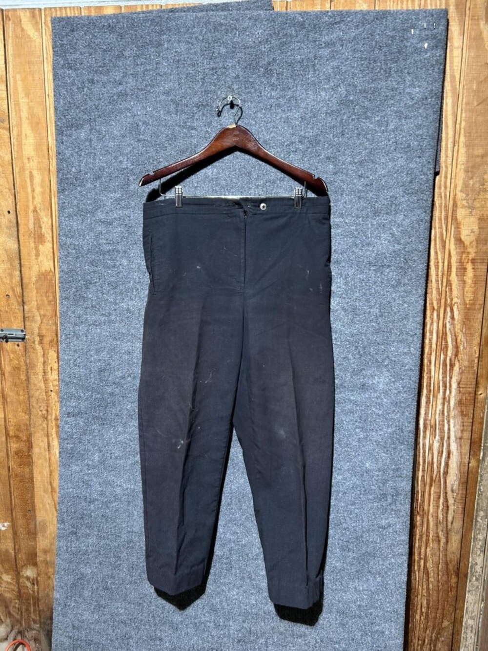 Dress Pants Mens 35x27 Black Pleated Tapered Leg Relaxed Fit Casual Workwear